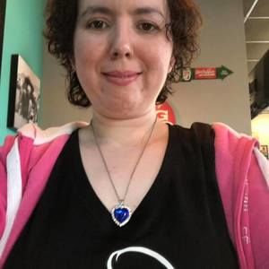 Meet your Posher, Crystal